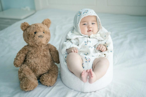 石河子宝宝大便红色